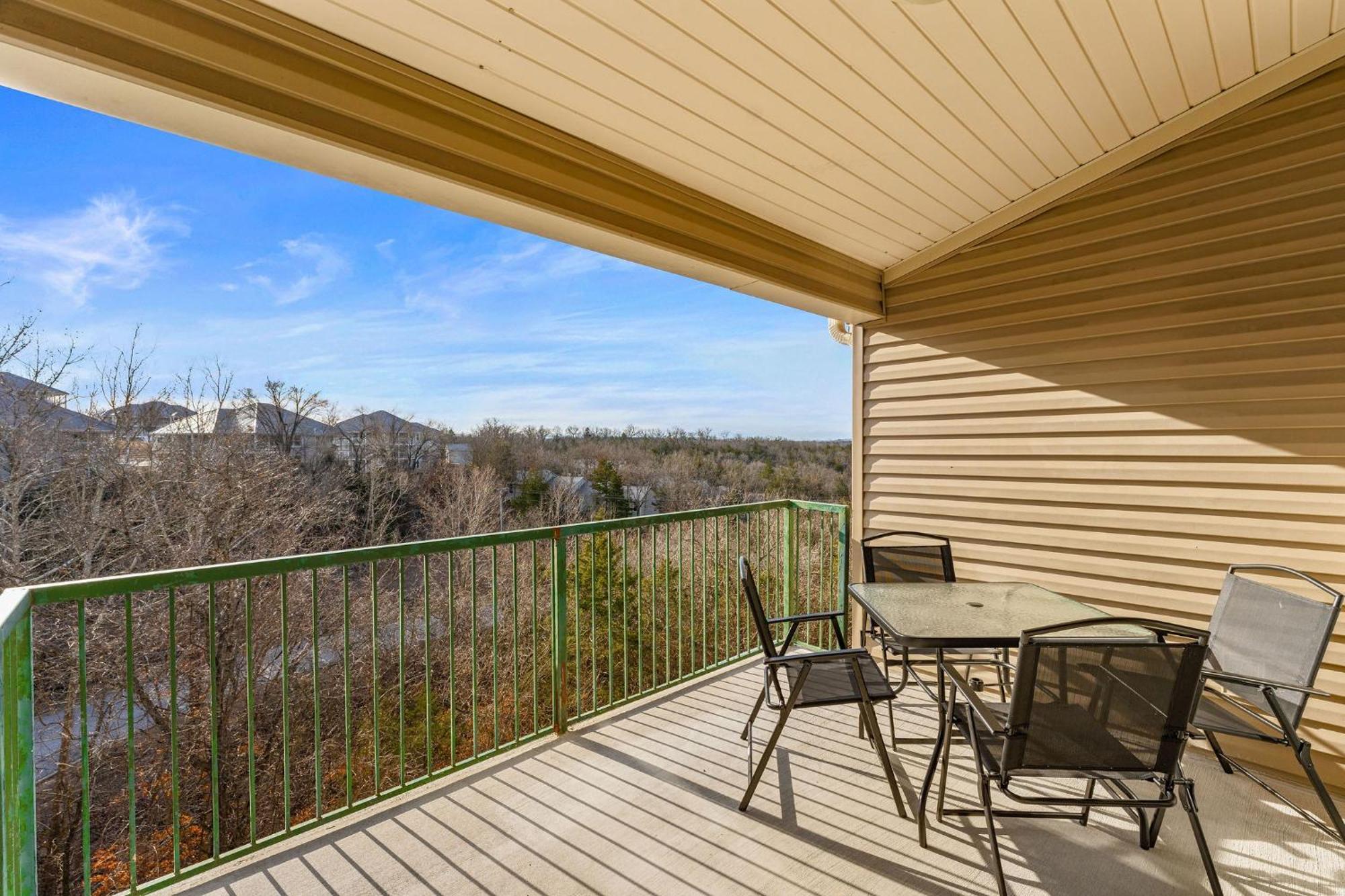 Cozy Top Floor 2Br Condo With View And Amenities!! Point Lookout Exteriér fotografie
