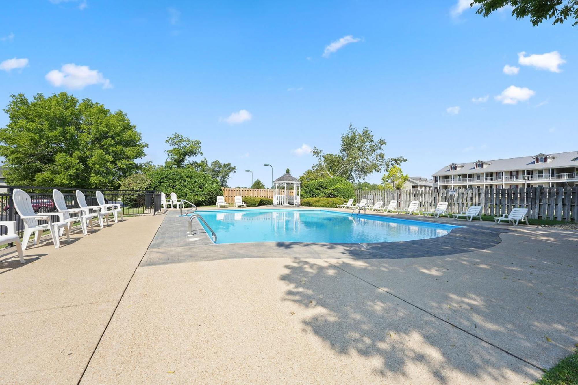 Cozy Top Floor 2Br Condo With View And Amenities!! Point Lookout Exteriér fotografie