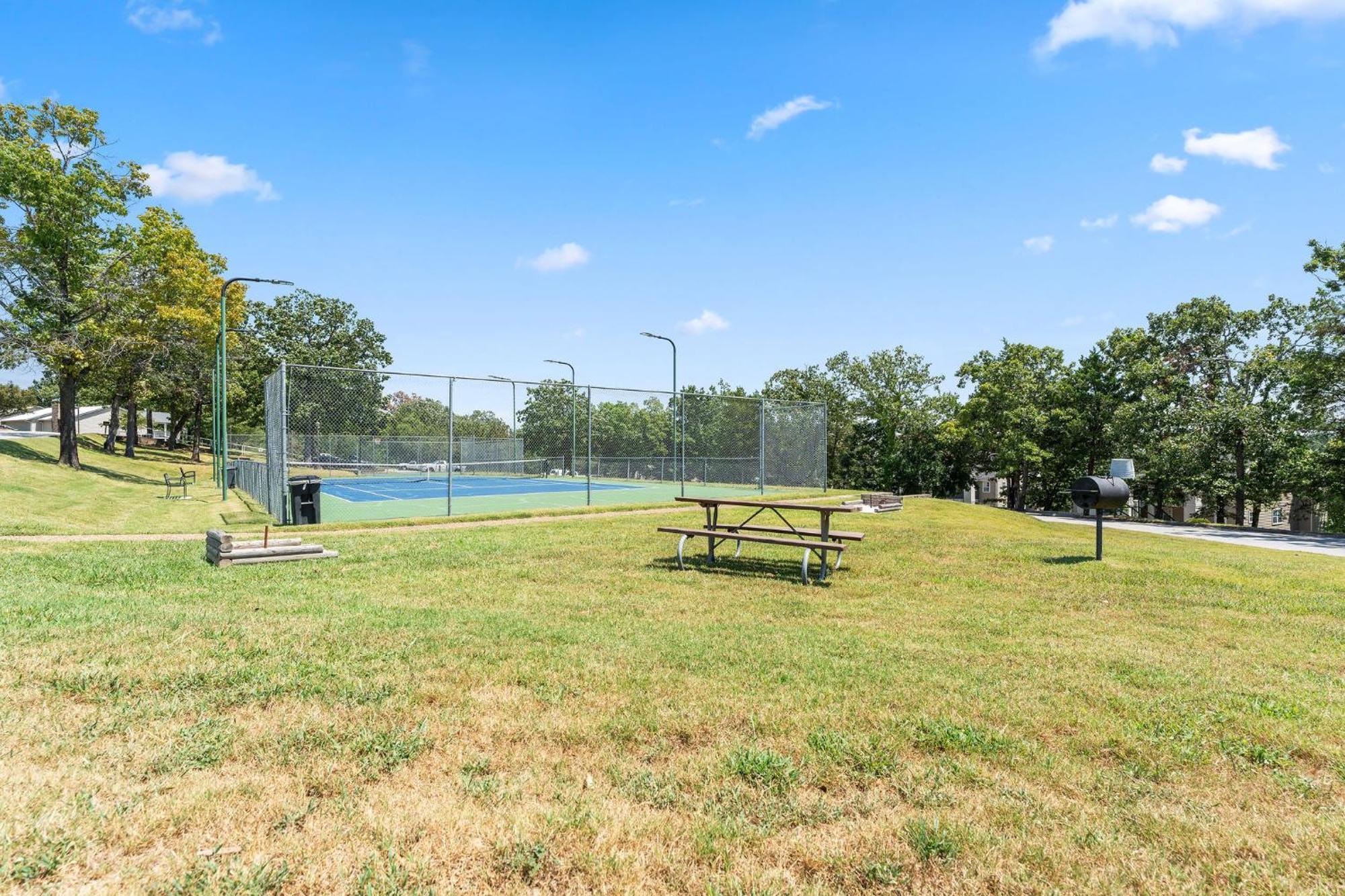 Cozy Top Floor 2Br Condo With View And Amenities!! Point Lookout Exteriér fotografie
